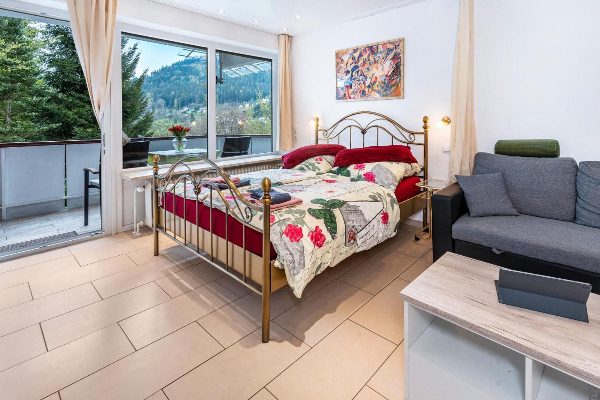 Ferienwohnung Tannenwald Bad Wildbad Esterno foto